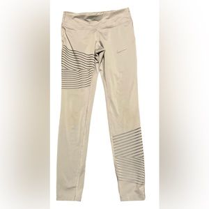 Nike Running Women’s Full Length Leggings Size SMALL Gray Reflective Print